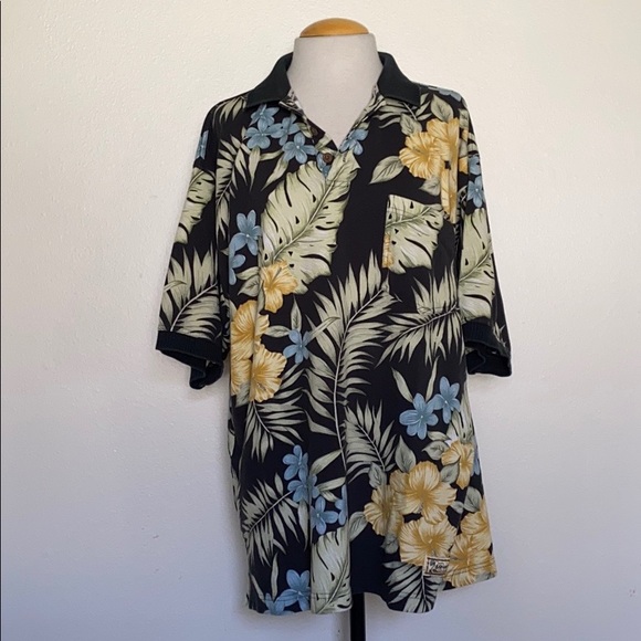 Tommy Bahama Other - Tommy Bahamas Hawaii polo 👕 shirt